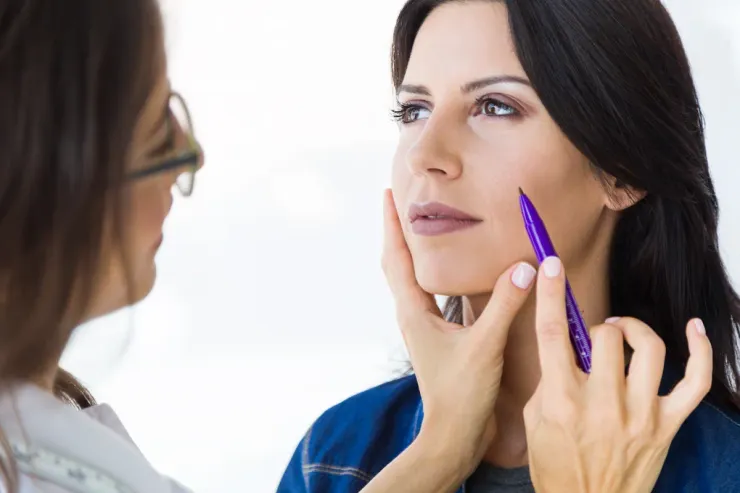 Harmonização Facial em Joinville: O Que É e Como Funciona Harmonização Facial em Joinville: O Que É e Como Funciona - Blog Clínica Dra. Simoni Bett